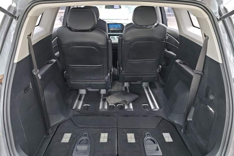 Used Wuling Victory 2020 1.5T CVT Flagship Edition Trunk