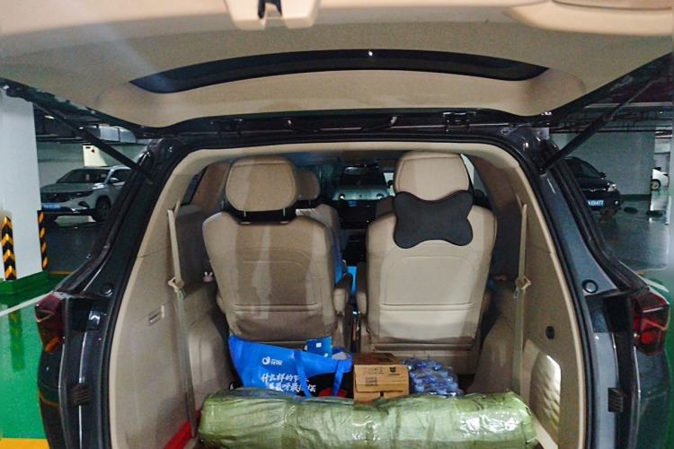 Used Wuling Victory 2020 1.5T CVT Flagship First-Class Model Trunk