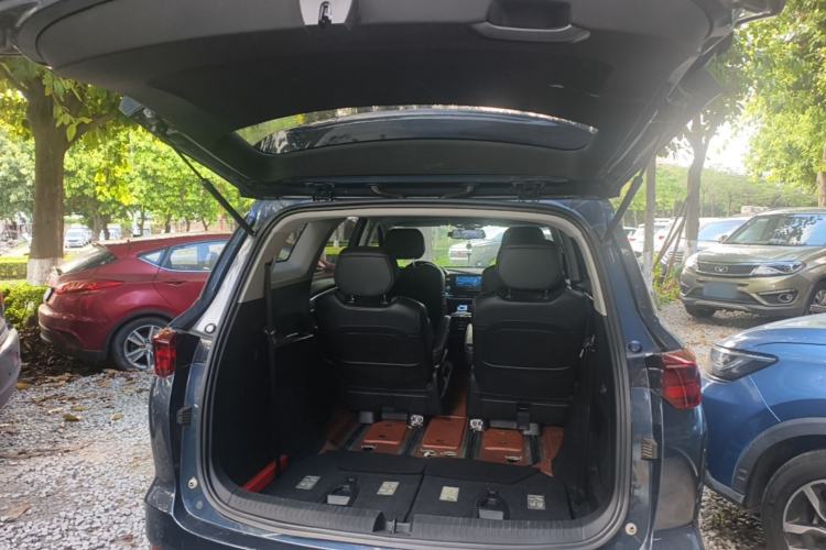 Used Wuling Victory 2020 1.5T CVT Flagship Edition Trunk