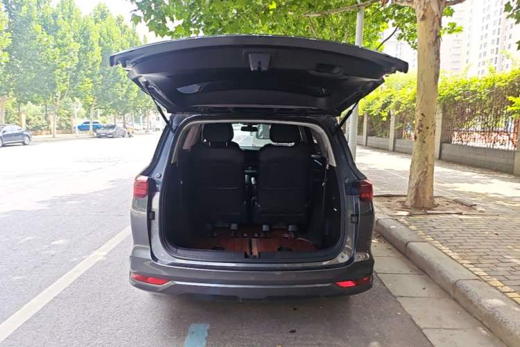 Used Wuling Victory 2020 1.5T CVT Flagship Edition Trunk
