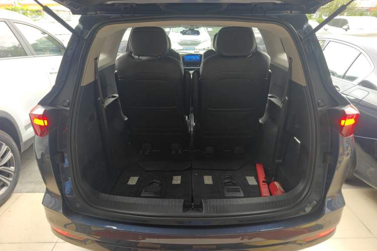 Used Wuling Victory 2020 1.5T CVT Flagship Edition Trunk