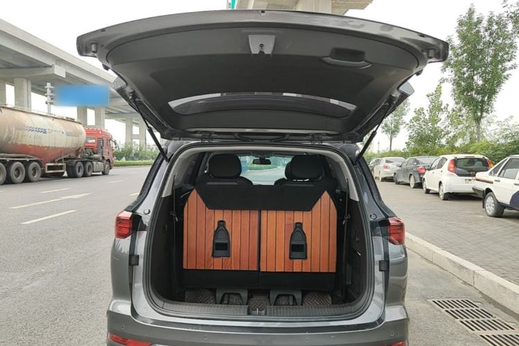 Used Wuling Victory 2020 1.5T CVT Flagship Edition Trunk