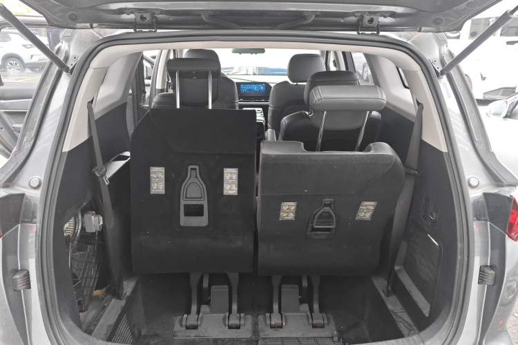 Used Wuling Victory 2020 1.5T CVT Flagship Edition Trunk