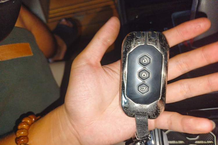 Used Wuling Victory 2020 1.5T CVT Flagship First-Class Model Vehicle Key