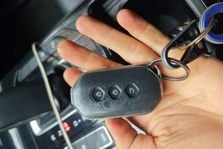 Used Wuling Victory 2020 1.5T CVT Flagship Edition Vehicle Key