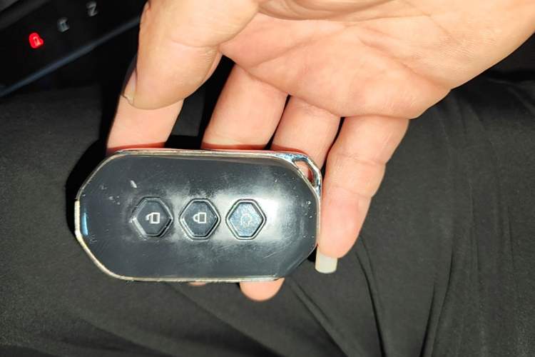 Used Wuling Victory 2020 1.5T CVT Luxury Model Vehicle Key