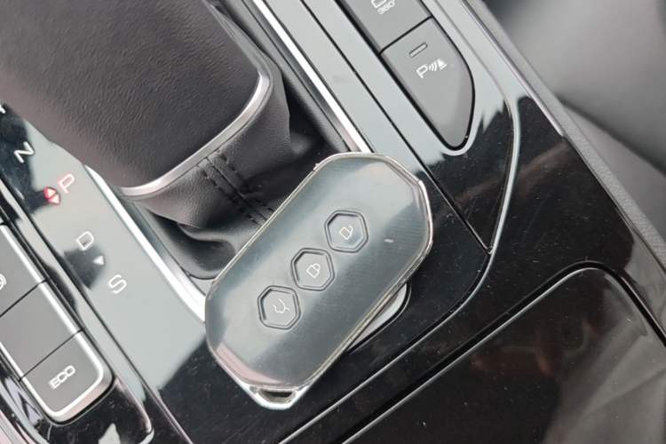 Used Wuling Victory 2020 1.5T CVT Flagship Edition Vehicle Key