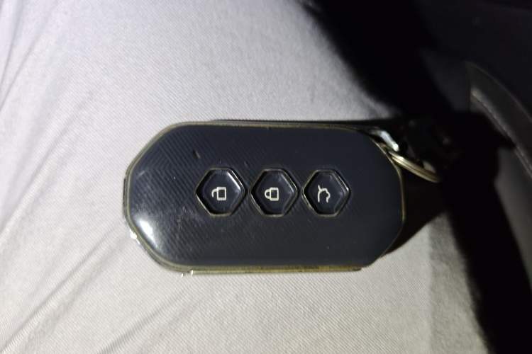 Used Wuling Victory 2020 1.5T CVT Flagship Edition Vehicle Key