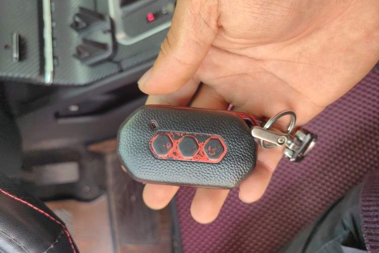 Used Wuling Victory 2020 1.5T CVT Luxury Model Vehicle Key