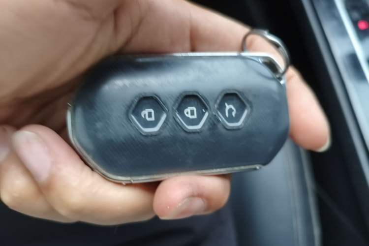 Used Wuling Victory 2020 1.5T CVT Luxury Model Vehicle Key