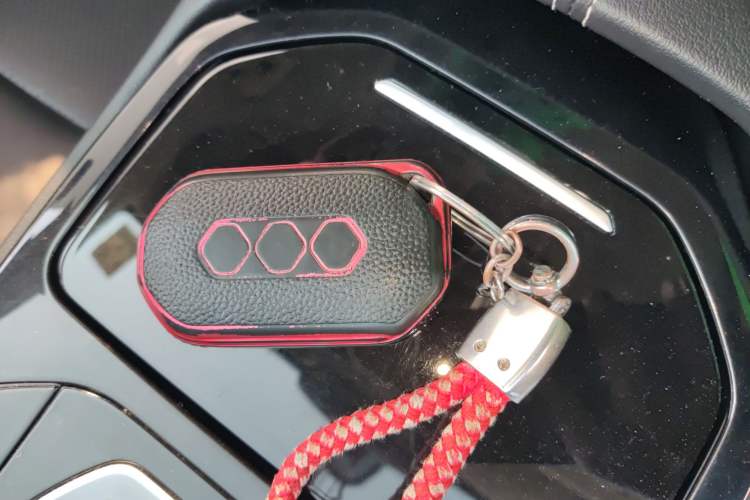 Used Wuling Victory 2020 1.5T CVT Flagship Edition Vehicle Key
