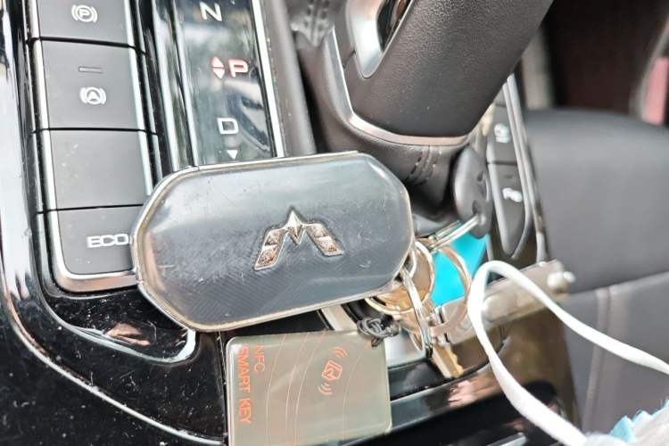 Used Wuling Victory 2020 1.5T CVT Flagship Edition Vehicle Key