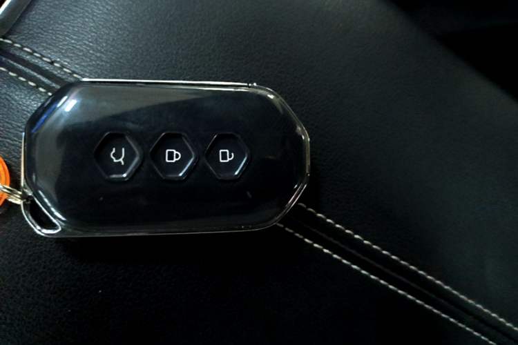 Used Wuling Victory 2020 1.5T CVT Flagship Edition Vehicle Key