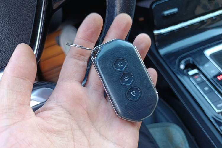 Used Wuling Victory 2020 1.5T CVT Flagship Edition Vehicle Key
