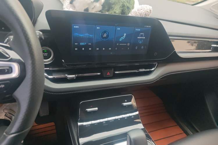 Used Wuling Victory 2020 1.5T CVT Flagship First-Class Model Audio And AC Panel