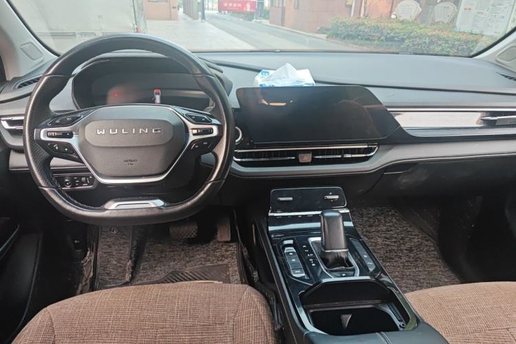 Used Wuling Victory 2020 1.5T CVT Flagship Edition Center Console