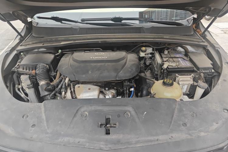 Used Wuling Victory 2020 1.5T CVT Flagship Edition Engine Bay