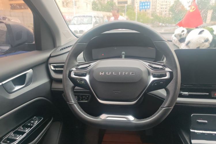 Used Wuling Victory 2020 1.5T CVT Flagship First-Class Model Steering Wheel