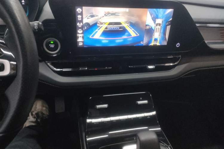 Used Wuling Victory 2020 1.5T CVT Flagship Edition Audio And AC Panel
