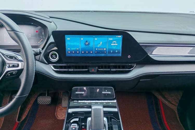 Used Wuling Victory 2020 1.5T CVT Flagship Edition Audio And AC Panel