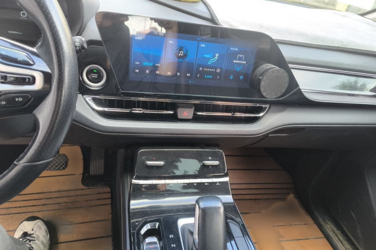 Used Wuling Victory 2020 1.5T CVT Flagship Business Class Audio And AC Panel