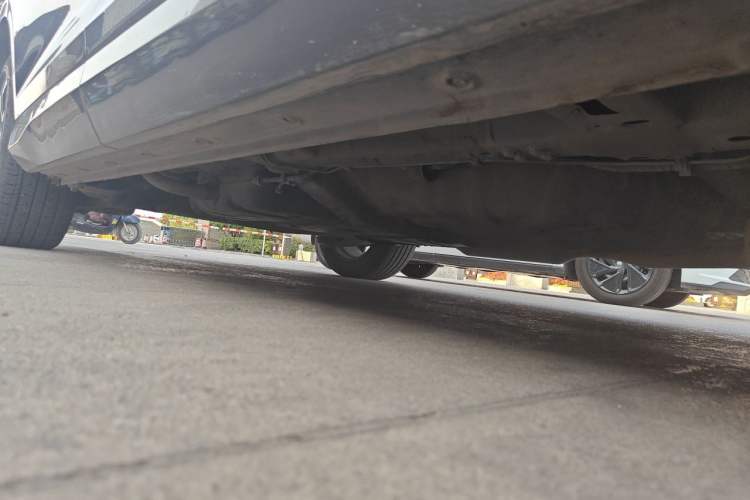Used Wuling Victory 2020 1.5T CVT Flagship Edition Chassis Front Right