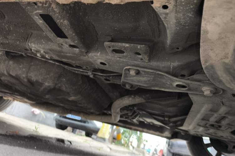Used Wuling Victory 2020 1.5T CVT Luxury Model Chassis Front Right