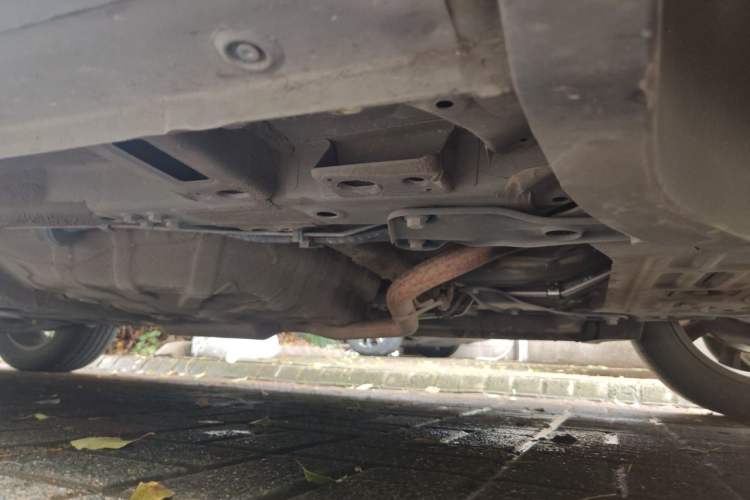 Used Wuling Victory 2020 1.5T CVT Luxury Model Chassis Front Right