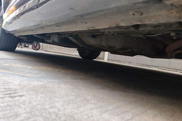 Used Wuling Victory 2020 1.5T CVT Flagship Edition Chassis Front Right