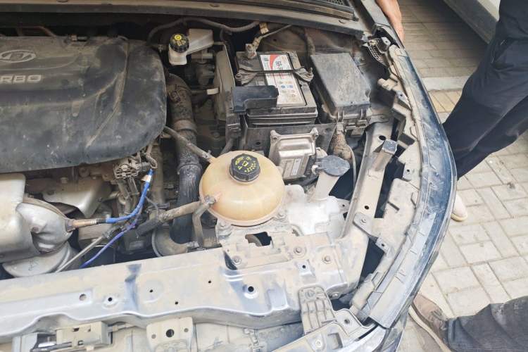 Used Wuling Victory 2020 1.5T CVT Luxury Model Engine Bay Left