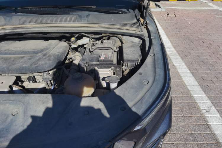 Used Wuling Victory 2020 1.5T CVT Flagship Edition Engine Bay Left
