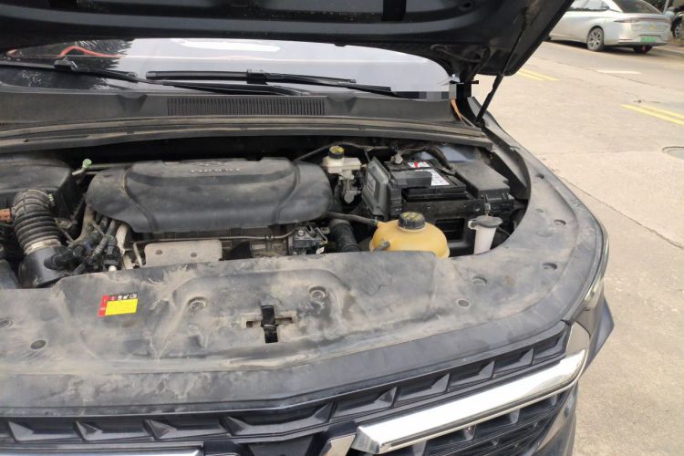 Used Wuling Victory 2020 1.5T Manual Elite Edition Engine Bay Left