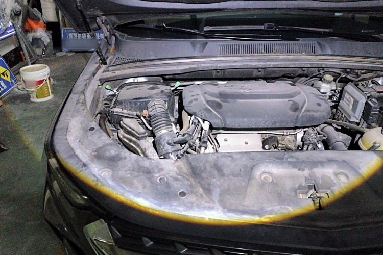 Used Wuling Victory 2020 1.5T CVT Flagship Edition Engine Bay Right