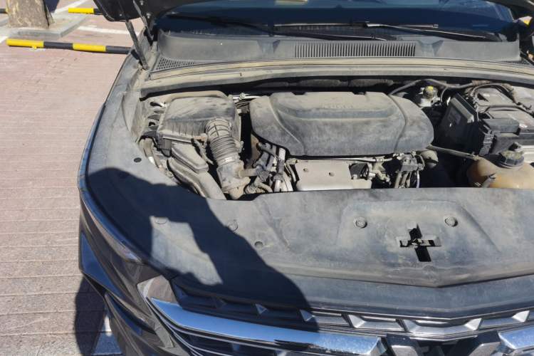 Used Wuling Victory 2020 1.5T CVT Flagship Edition Engine Bay Right