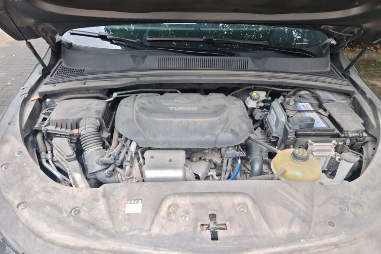 Used Wuling Victory 2020 1.5T CVT Luxury Model Engine Bay