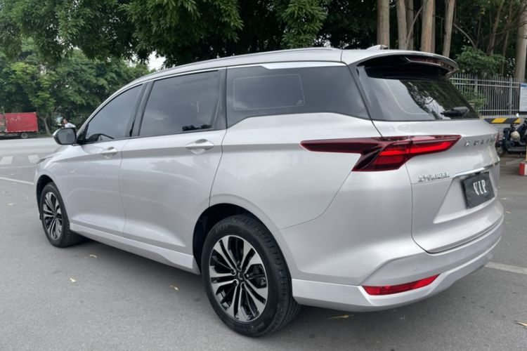 Used Wuling Victory 2020 1.5T CVT Flagship Edition Exterior 4