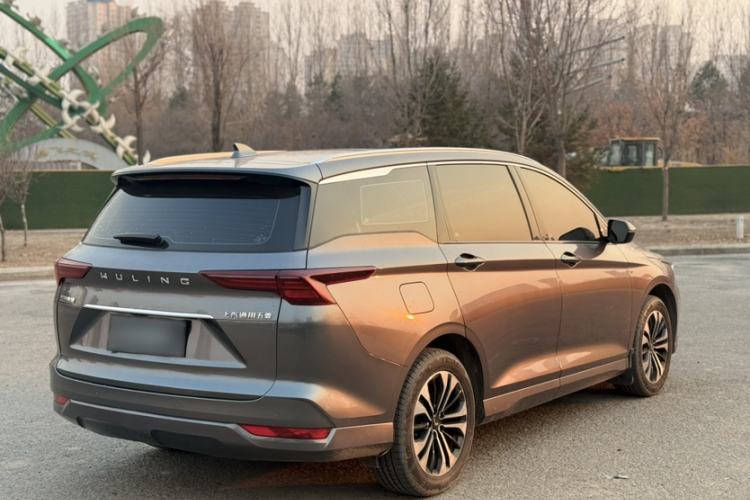 Used Wuling Victory 2020 1.5T CVT Flagship Edition Exterior 5