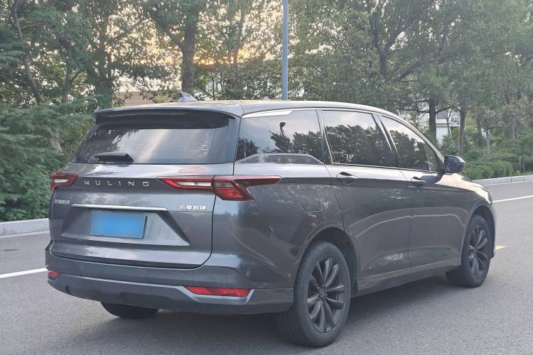 Used Wuling Victory 2020 1.5T CVT Luxury Model Exterior 5