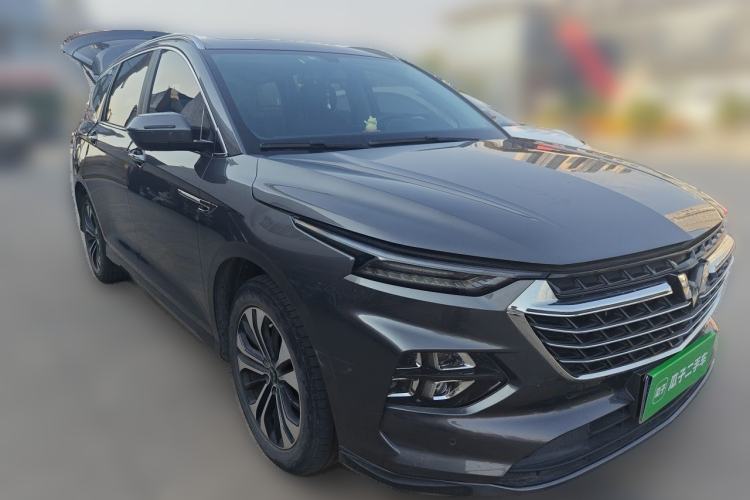 Used Wuling Victory 2020 1.5T CVT Flagship Edition Front Right 45 Deg