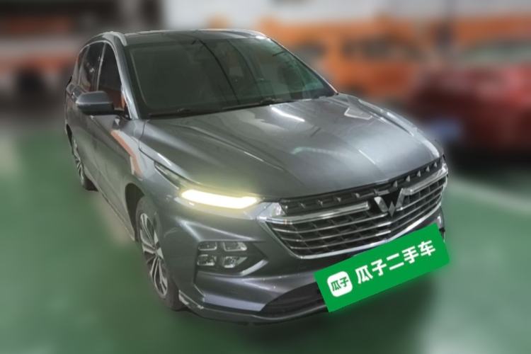 Used Wuling Victory 2020 1.5T CVT Flagship Edition Front Right 45 Deg