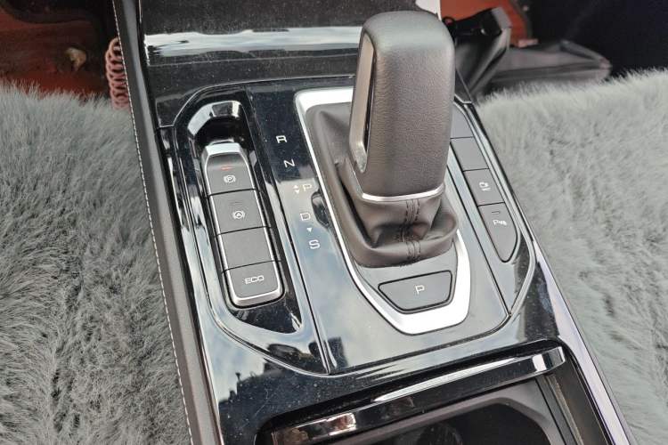 Used Wuling Victory 2020 1.5T CVT Flagship Edition Gear Lever