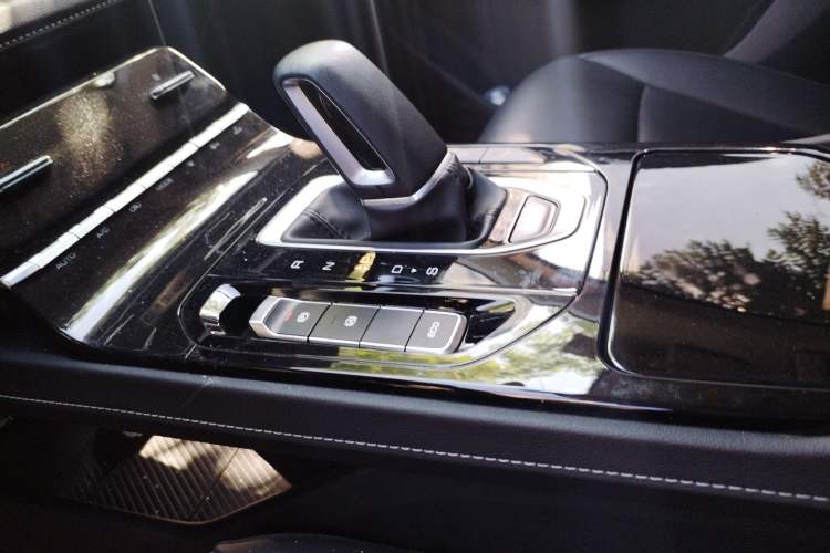 Used Wuling Victory 2020 1.5T CVT Flagship Edition Gear Lever