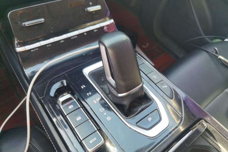 Used Wuling Victory 2020 1.5T CVT Flagship Edition Gear Lever