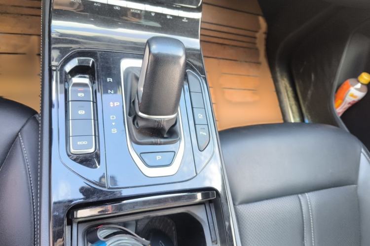 Used Wuling Victory 2020 1.5T CVT Flagship Business Class Gear Lever