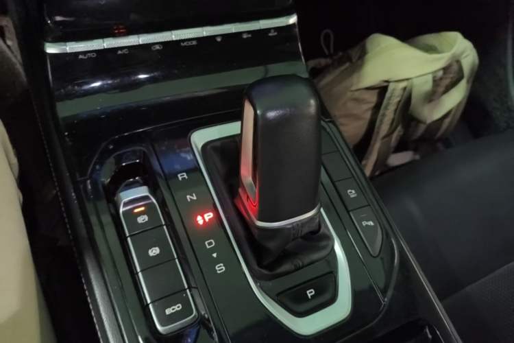 Used Wuling Victory 2020 1.5T CVT Flagship Edition Gear Lever