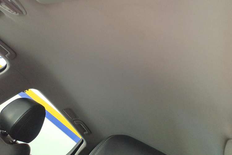 Used Wuling Victory 2020 1.5T CVT Luxury Model Headliner
