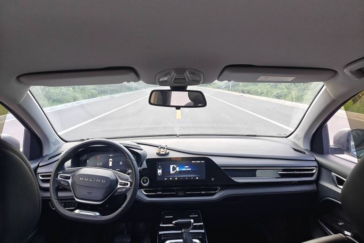 Used Wuling Victory 2020 1.5T CVT Luxury Model Interior 1