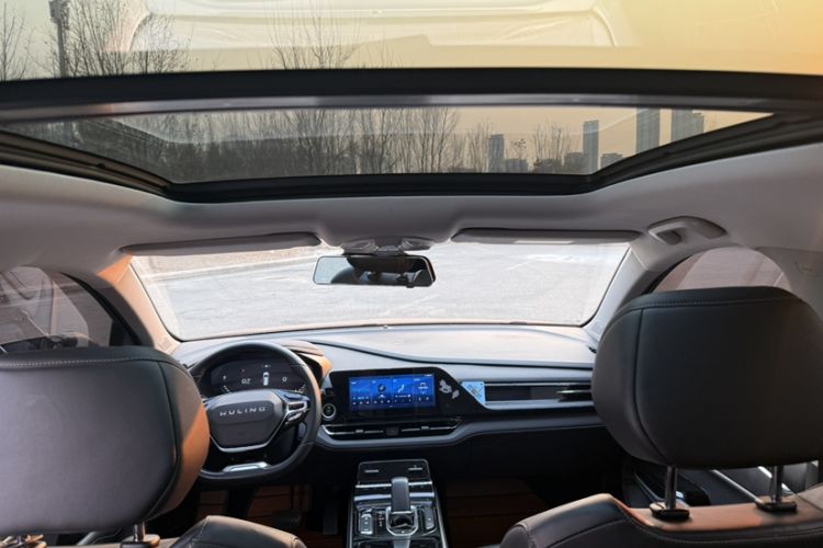 Used Wuling Victory 2020 1.5T CVT Flagship Edition Interior 3