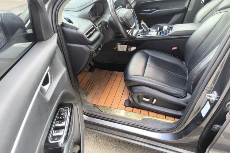 Used Wuling Victory 2020 1.5T CVT Flagship Business Class Interior 3