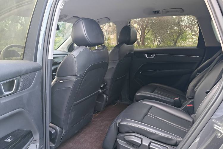 Used Wuling Victory 2020 1.5T CVT Luxury Model Interior 5
